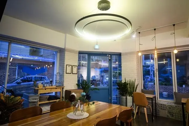 BLUEHUM Guesthouse - Hostel - Yerinde Yemek
