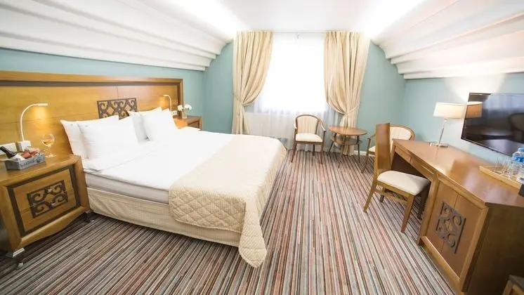 Blues Hotel - Öne Çıkan Resim