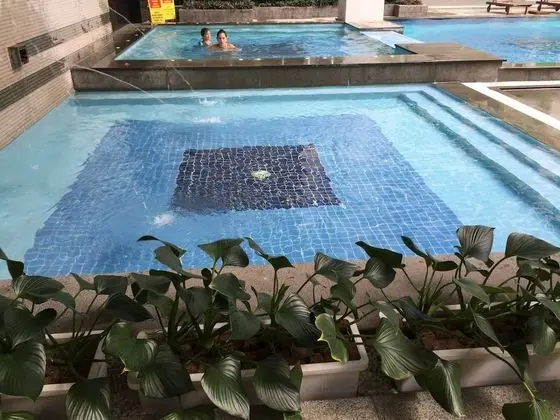 Bluesky Serviced Apartment Airport Plaza - Havuz