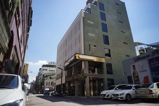BlueSky Hotel