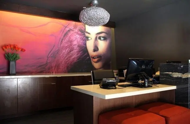 BLVD Hotel & Suites
