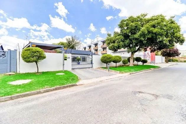 BM Gardens Apartment Hotel
