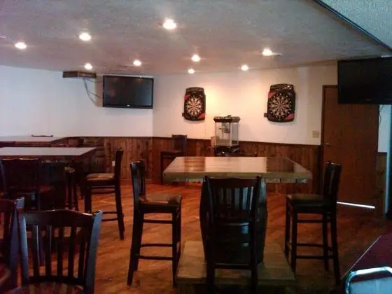 Boarders Inn & Suites by Cobblestone Hotels - Munising - Yerinde Yemek