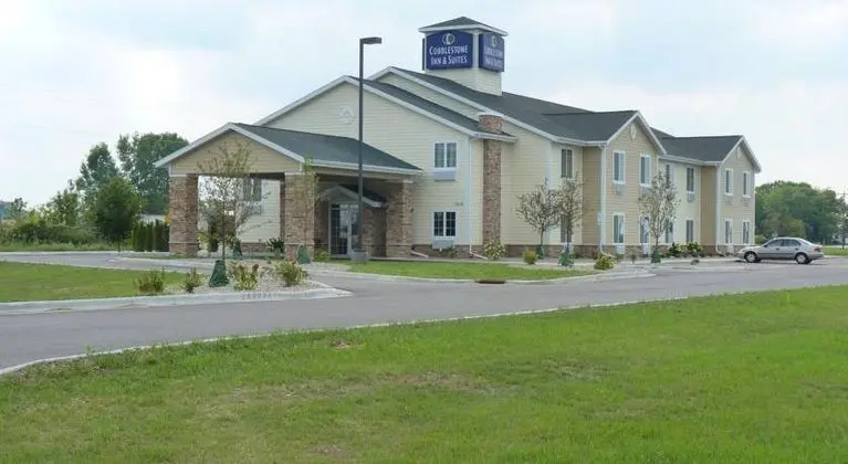Boarders Inn & Suites by Cobblestone Hotels Oshkosh
