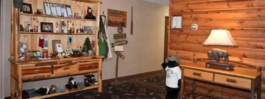 Boarders Inn & Suites by Cobblestone Hotels – Waukon - Lobi