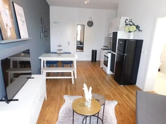 Boardinghouse by Sunton