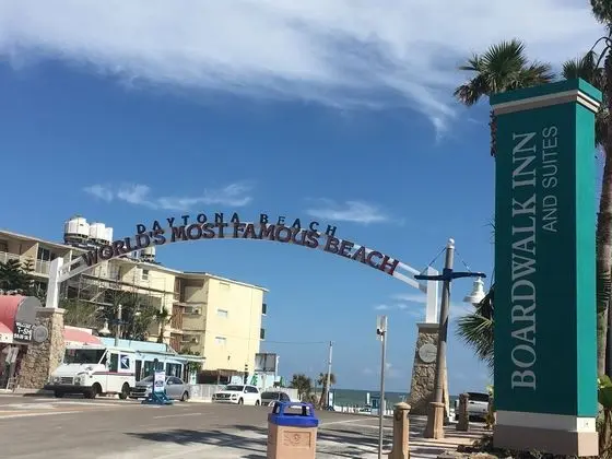 Boardwalk Inn and Suites
