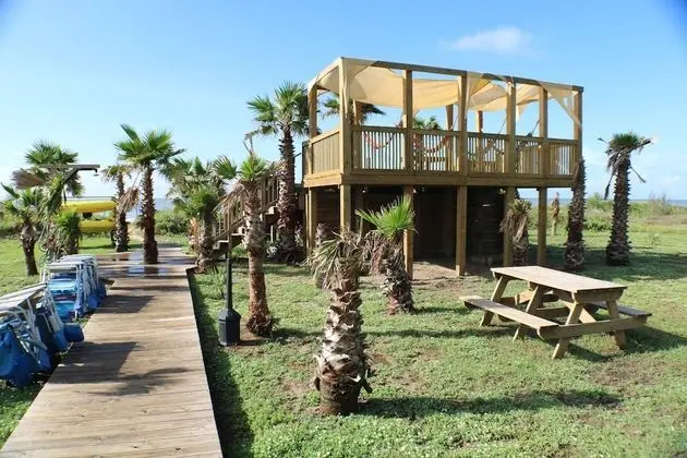 Boardwalk - Dış Mekan
