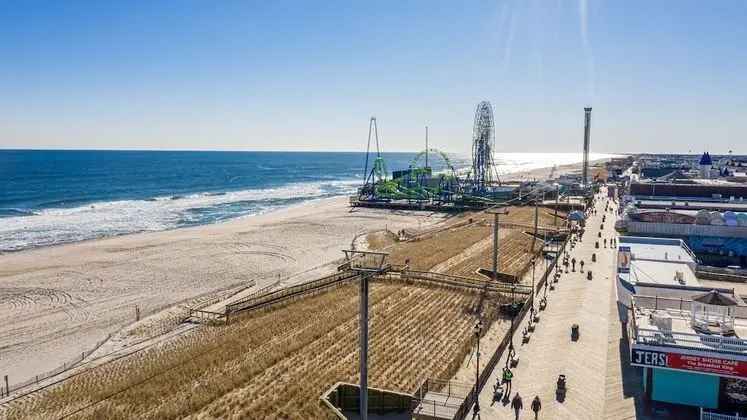 Boardwalk Sand & Surf Inn Oceanfront - Plaj