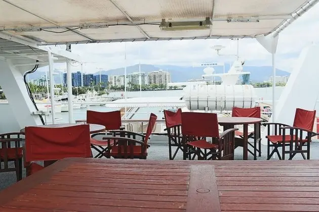 Boatel Cairns - Dış Mekan