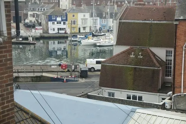 Boaters Guesthouse