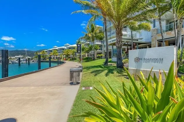 The Boathouse Apartments - Dış Mekan
