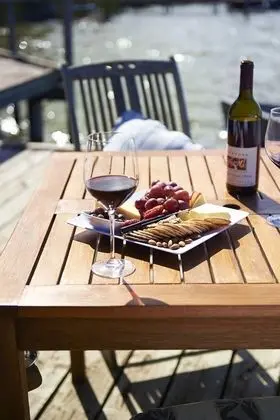 Boathouse - Birks River Retreat - Birks Harbour - Yerinde Yemek