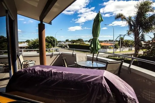 Boatshed Motel Apartments