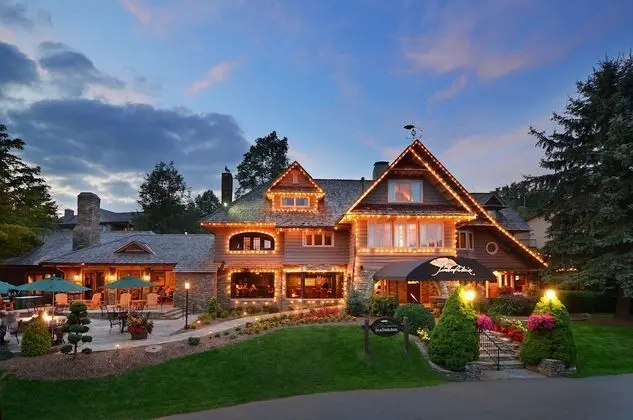 Bob Timberlake Inn at Chetola Resort