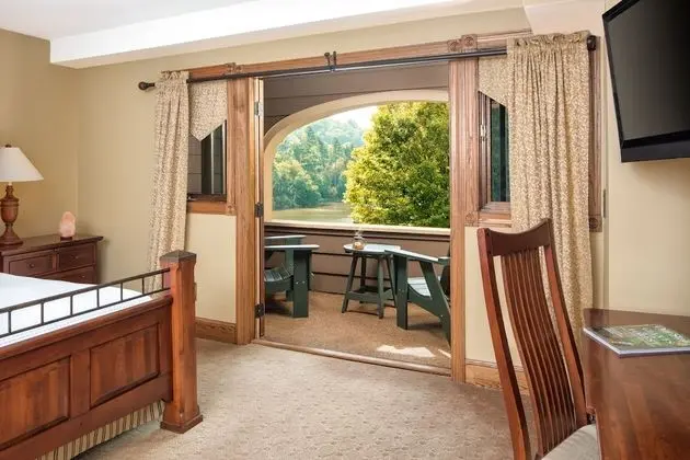 Bob Timberlake Inn at Chetola Resort - Oda