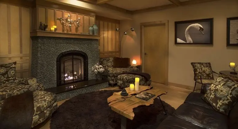 Bob Timberlake Inn at Chetola Resort - Spa