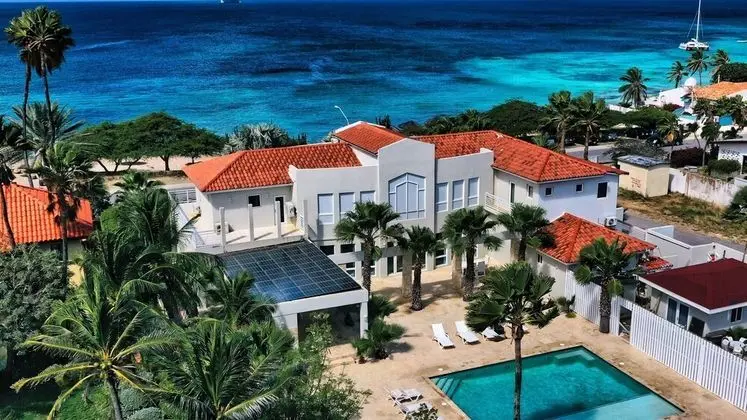 Boca Catalina Beach Villa