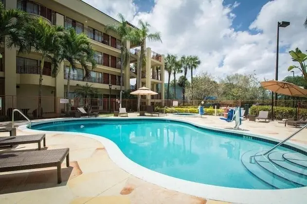 Boca Suites Deerfield Beach