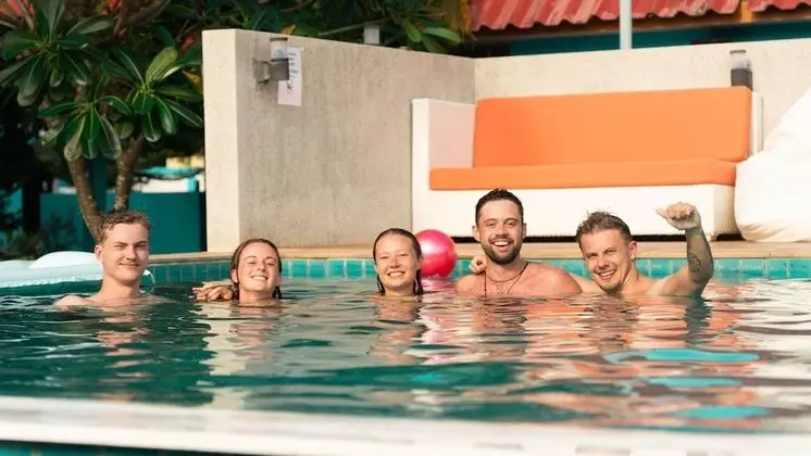 Bodega Pool Party Koh Phangan - Havuz