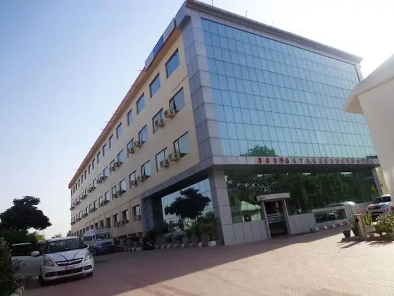 Bodhgaya Regency Hotel - Dış Mekan