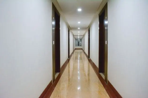 Bodhgaya Seven Inn Hotel n Restaurant - İç Mekan
