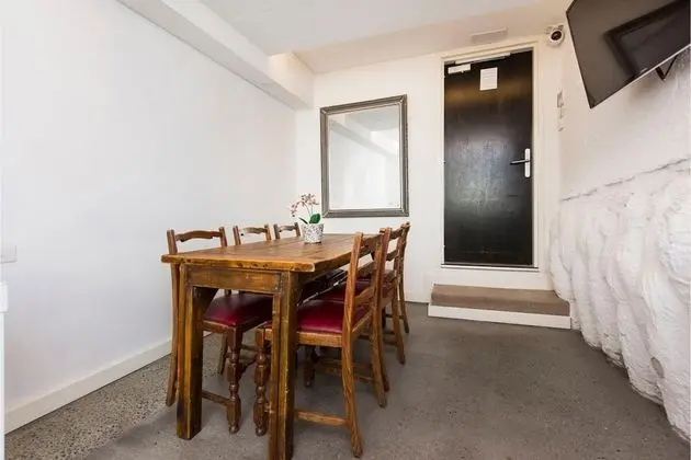 Bohemian 1 Bedroom Apartment With Rooftop Terrace - Mutfak