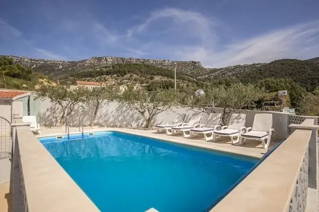Bol apartments Gospojica - Havuz