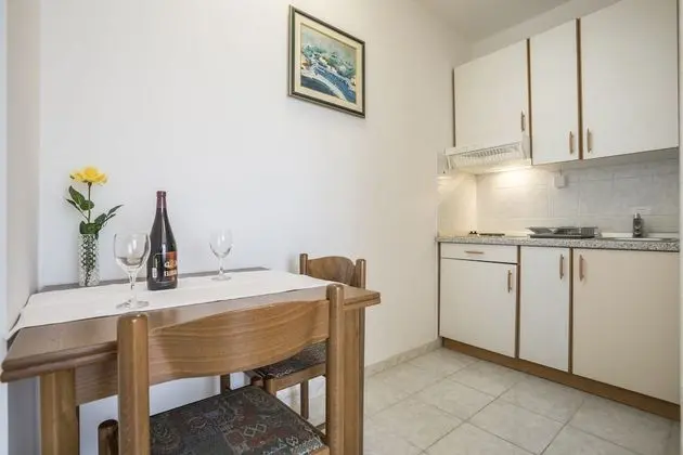 Bol apartments Gospojica - Mutfak