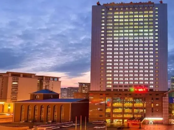 Bolt Hotel Dalian