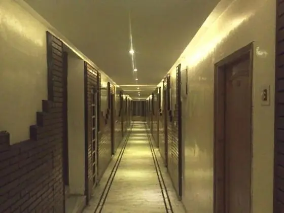 Bombay Palace Mall Road Dalhousie - İç Mekan