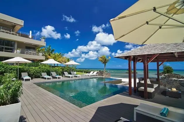 Bon Azur Beachfront Suites and Penthouses by Lov