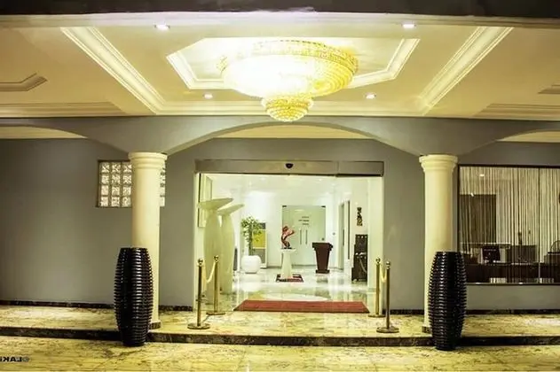 Bon Hotel Port Harcourt At LA Kings - Dış Mekan