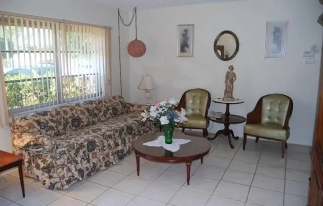 Bonita Shores Cottage - Weekly - Oda Düzeni