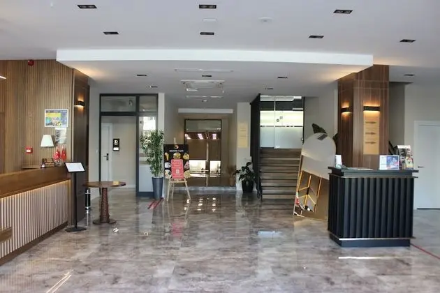 Bonnie City Hotel - Lobi