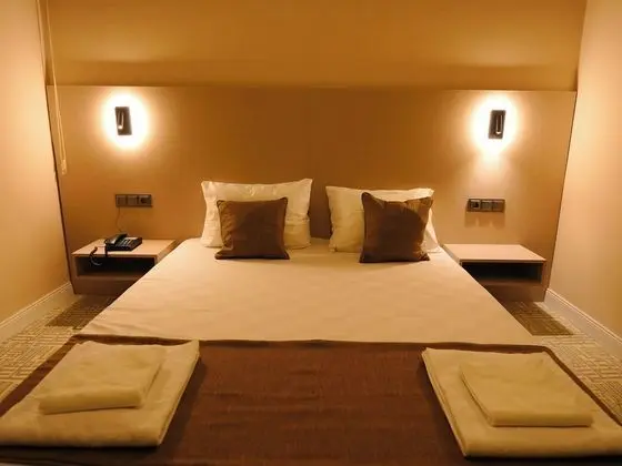Bonnie City Hotel - Oda