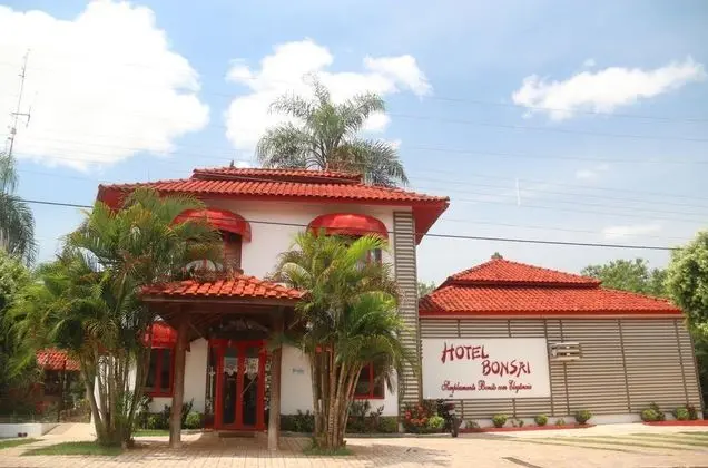 Bonsai Hotel
