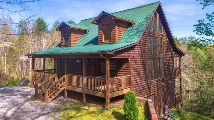 The Boondocks - Beautiful Cabin Overlooking Magnificent North Georgia Mountains