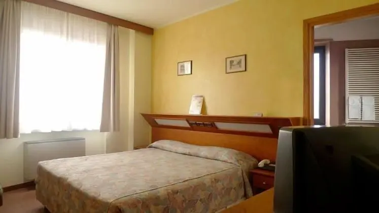Hotel Borghetti - 1