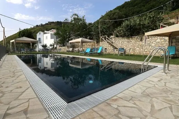 Borgo Rosso di Sera Resort Country Chic