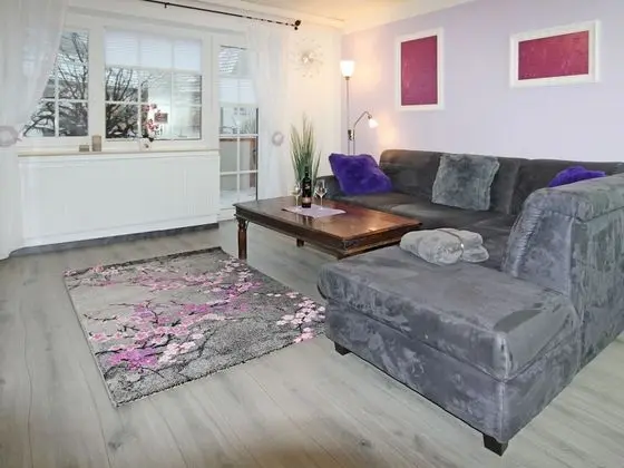 Born 1 Schieder-schwalenberg