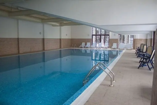 Borovets Gardens Aparthotel - Havuz