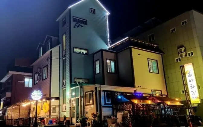 Boryeong Haebaragi Pension