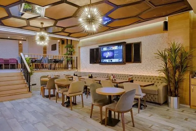 Bossuite Hotel - Yerinde Yemek