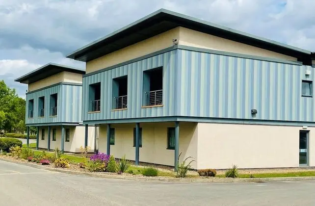 Boston West Hotel - Dış Mekan