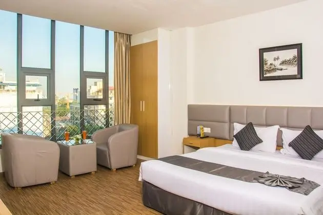 Botahtaung Hotel - Öne Çıkan Resim