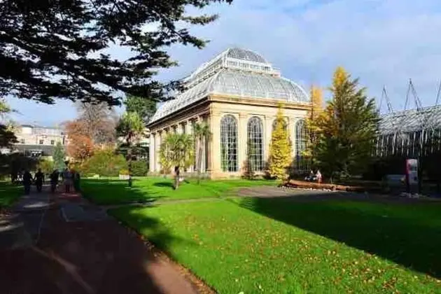 Botanic Garden Apartment Edinburgh