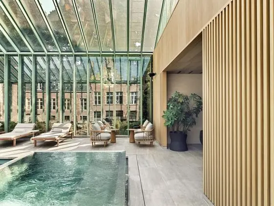 Botanic Sanctuary Antwerp - Havuz