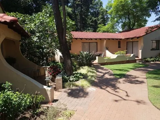 Villa Botanica Executive Guest House - Dış Mekan