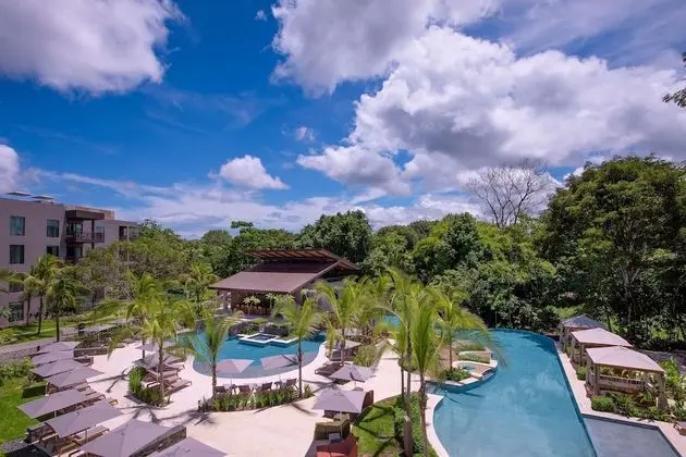 Botanika Osa Peninsula, Curio Collection by Hilton - Havuz